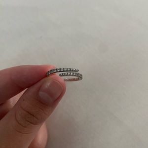 Pandora Overlapping Ring
